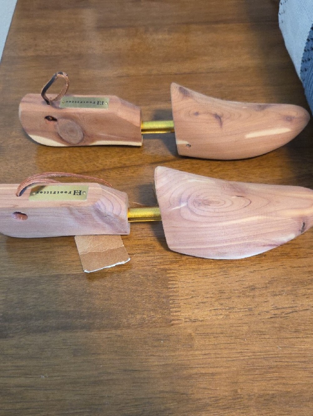 Wooden Cedar Shoe Trees with Brass Adjustable Rods - Natural Cedar - Picture 8 of 8